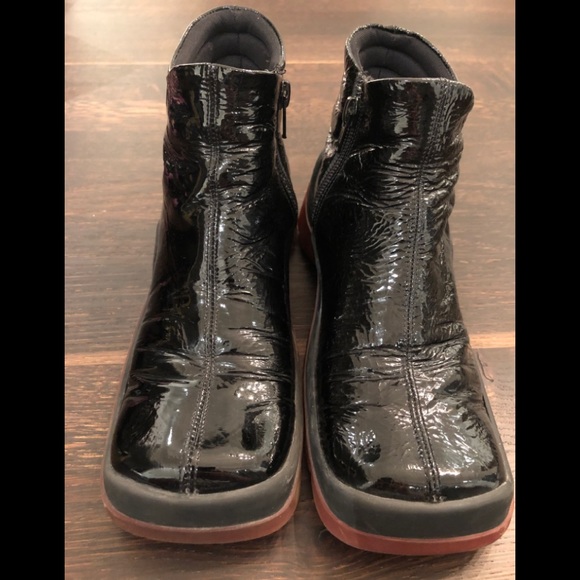 Patent leather boots - great for winter! - Picture 1 of 4